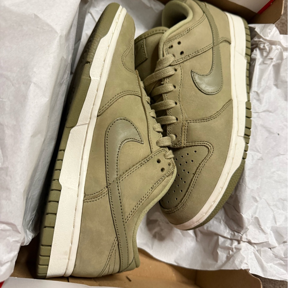 Nike Olive Green Sneakers